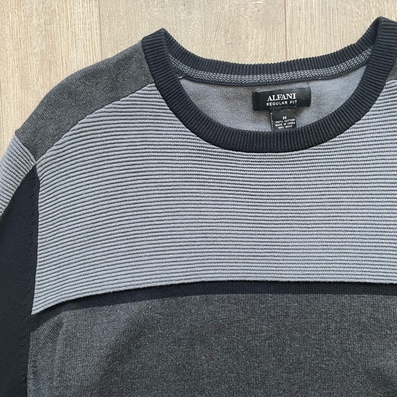 Grey and Black Colorblock Sweater - Picture 5 of 9